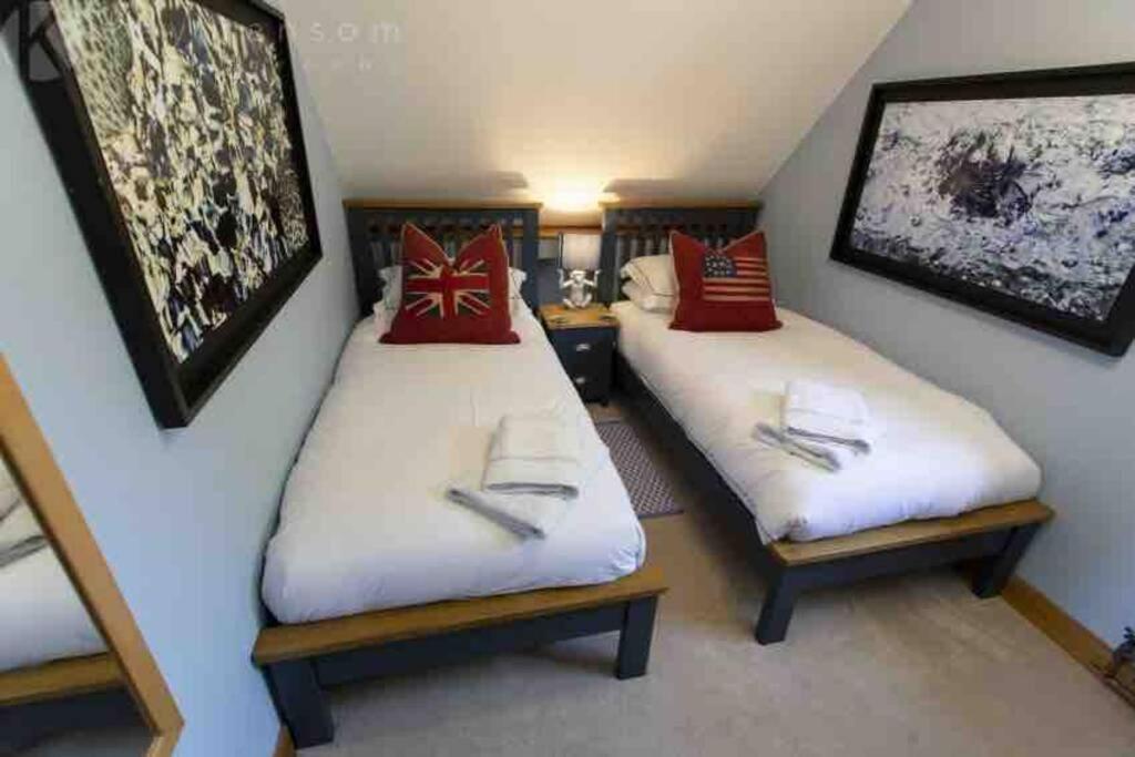Apartamento The Old Manor Coach House Cirencester Exterior foto