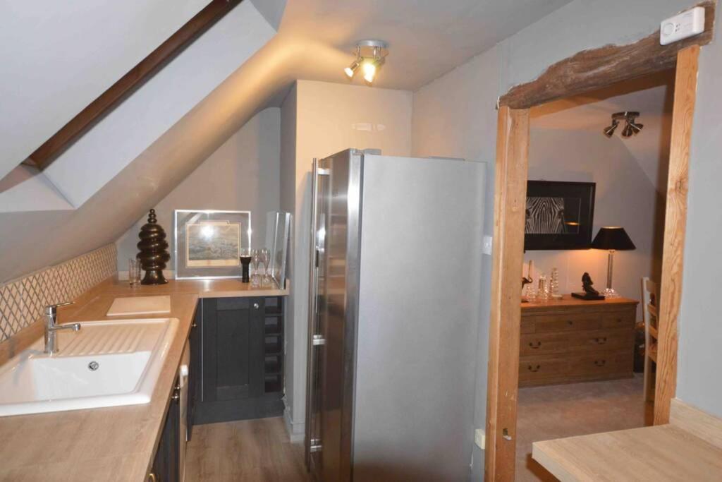 Apartamento The Old Manor Coach House Cirencester Exterior foto