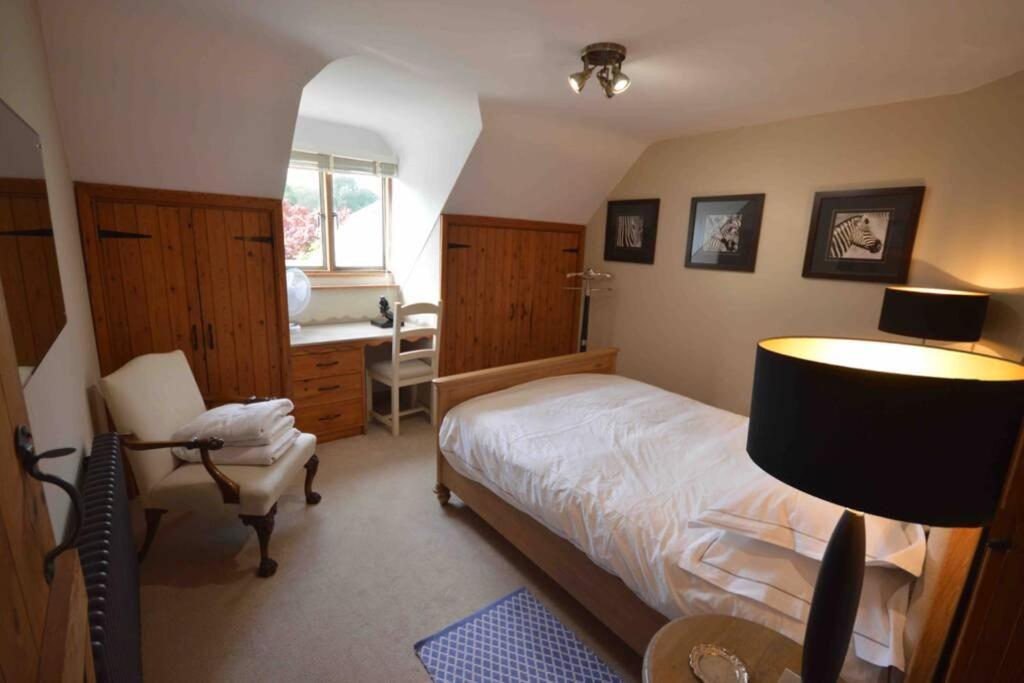 Apartamento The Old Manor Coach House Cirencester Exterior foto