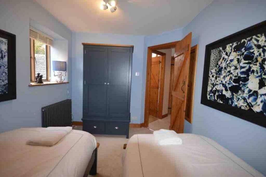Apartamento The Old Manor Coach House Cirencester Exterior foto