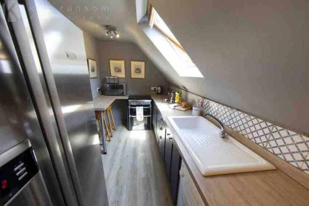 Apartamento The Old Manor Coach House Cirencester Exterior foto